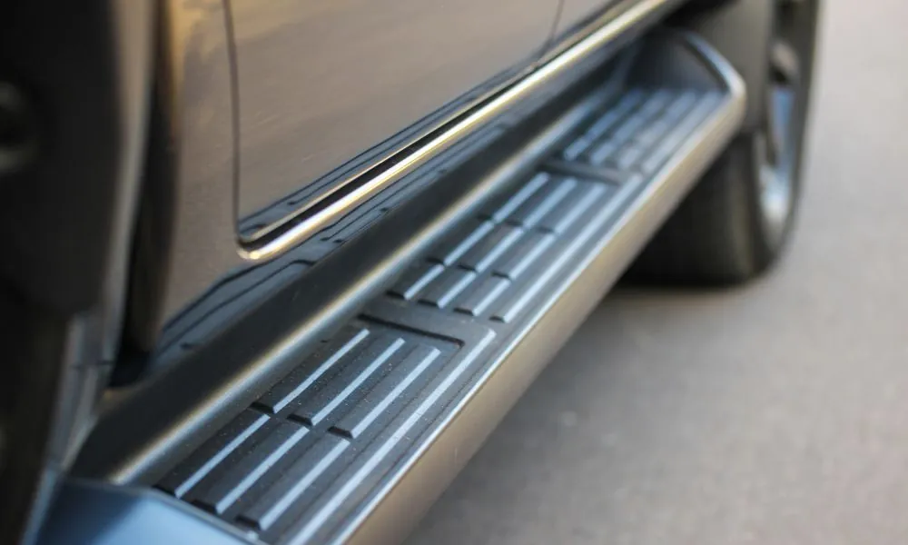 Running Board (A Comprehensive Guide to 8 Types of Truck Steps)