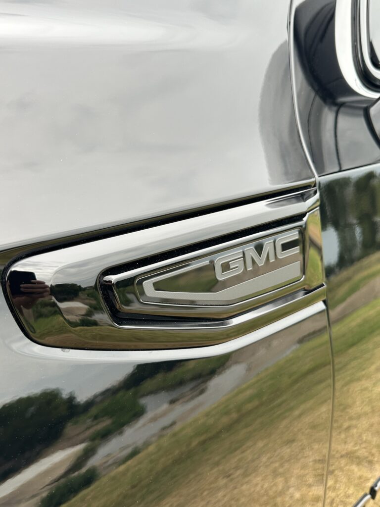 GMC Emblem