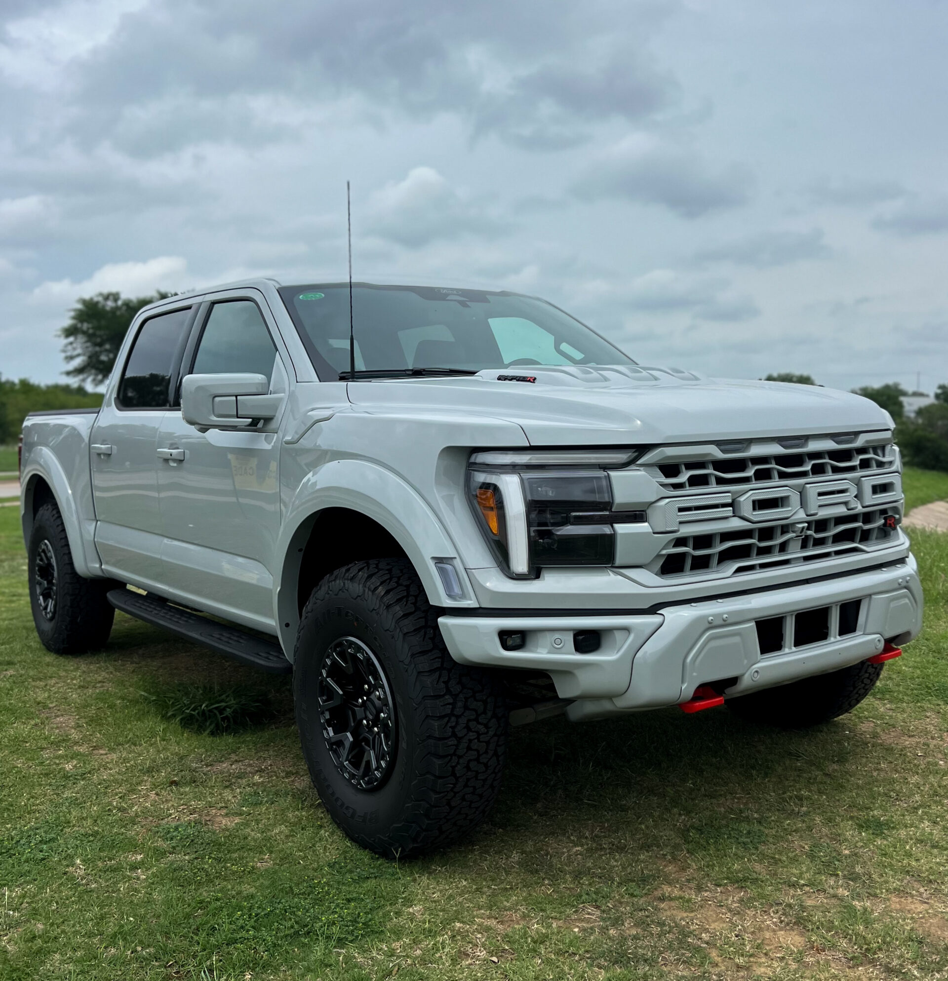 Standout Ford Raptor R Custom Upgrades - Truxx