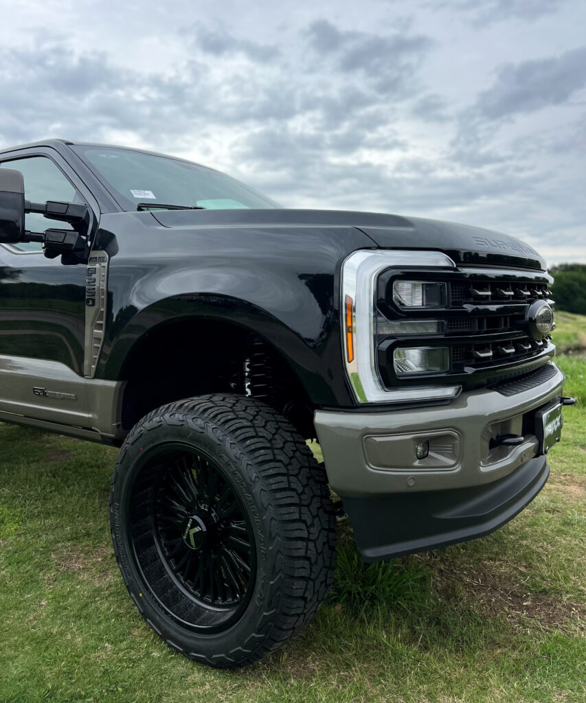 Impressive Ford F-250 Custom Build - Truxx