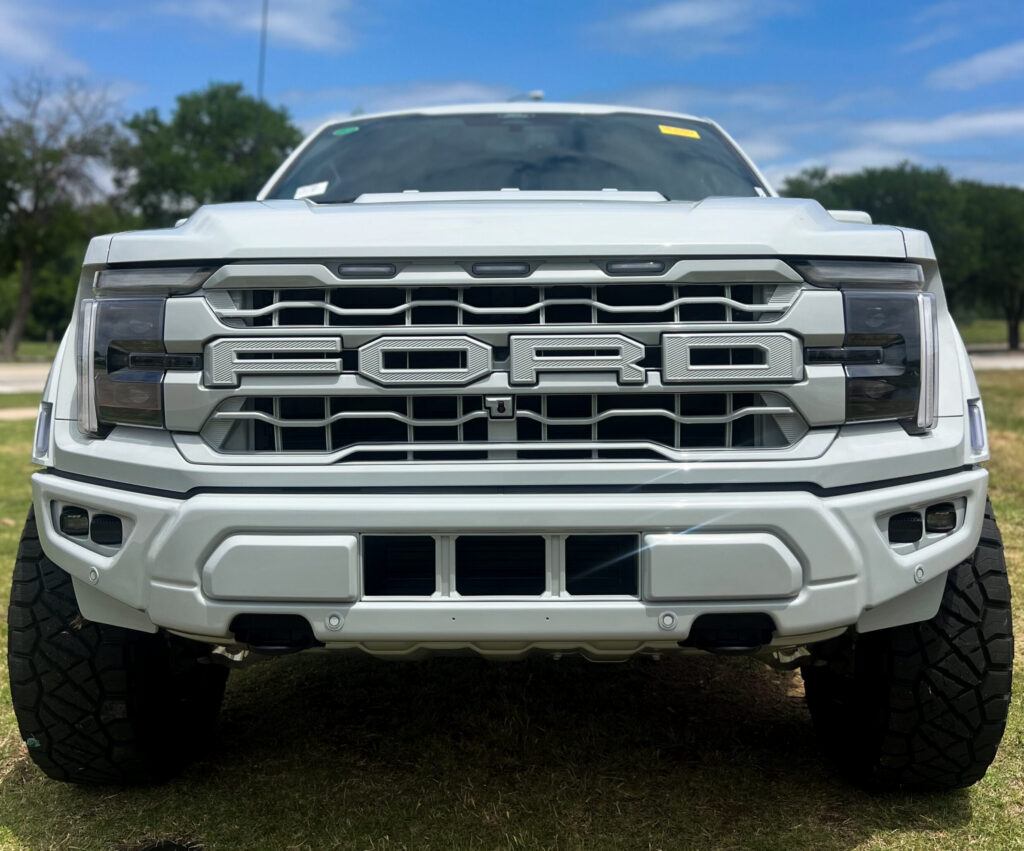 Impressive Ford Raptor Build - Truxx